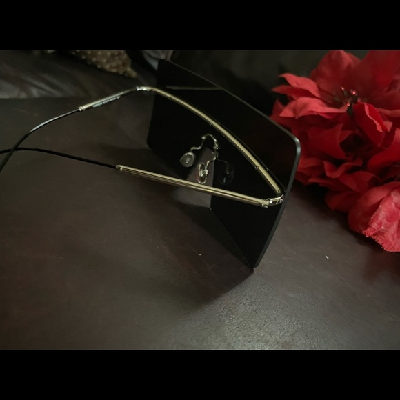 AUTHENTIC DIOR SUNGLASSES - Picture 7 of 11